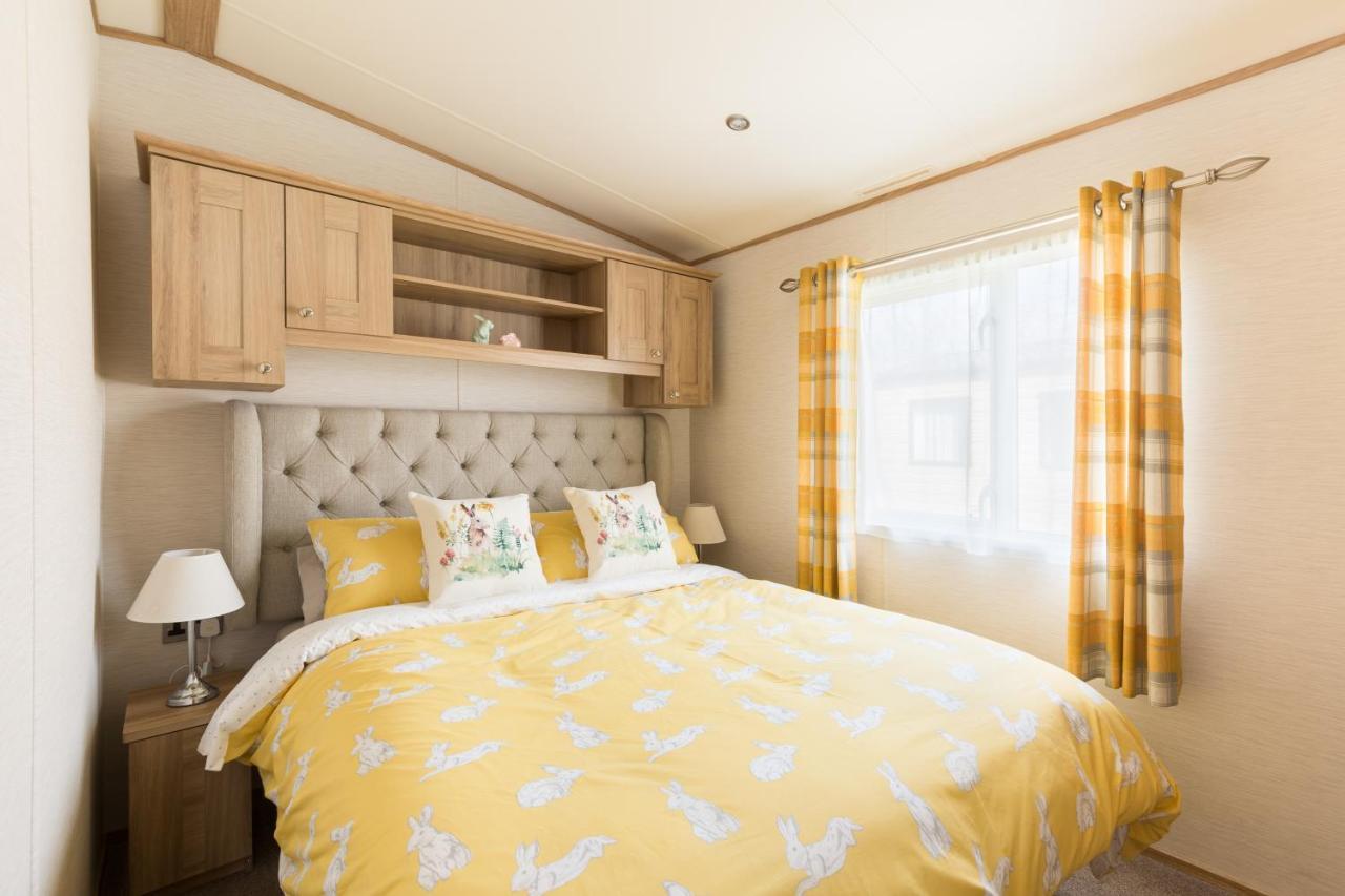 Cottontail Lodge - Hot Tub - Pet Friendly South Cerney Exterior foto